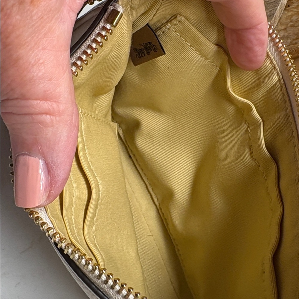 Coach Nolita shoulder/wristlet Chalk White - Picture 8 of 8
